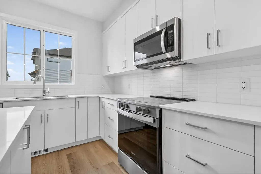 1750 Rangeview Drive SE Calgary AB T3S 0X3