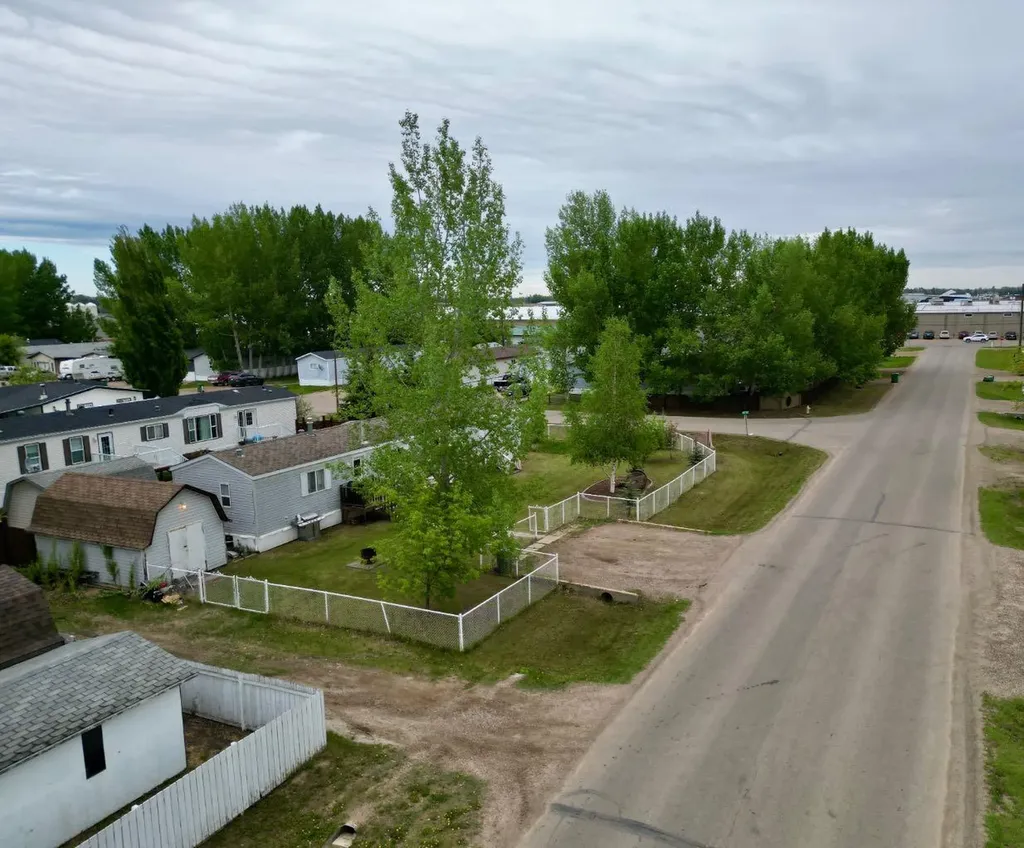 10502 102 Street La Crete AB T0H2H0