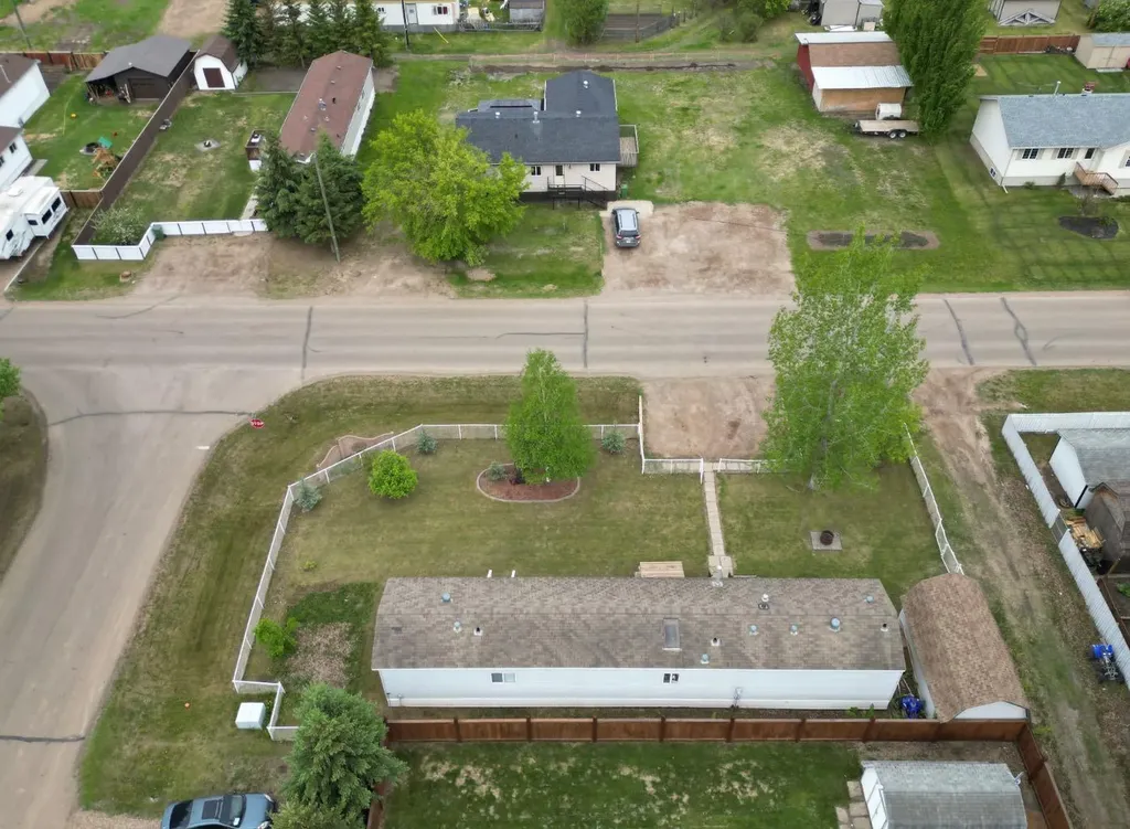 10502 102 Street La Crete AB T0H2H0