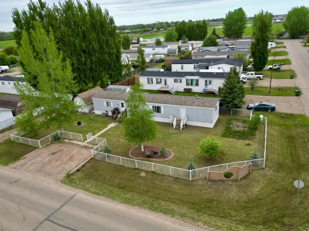 10502 102 Street La Crete AB T0H2H0