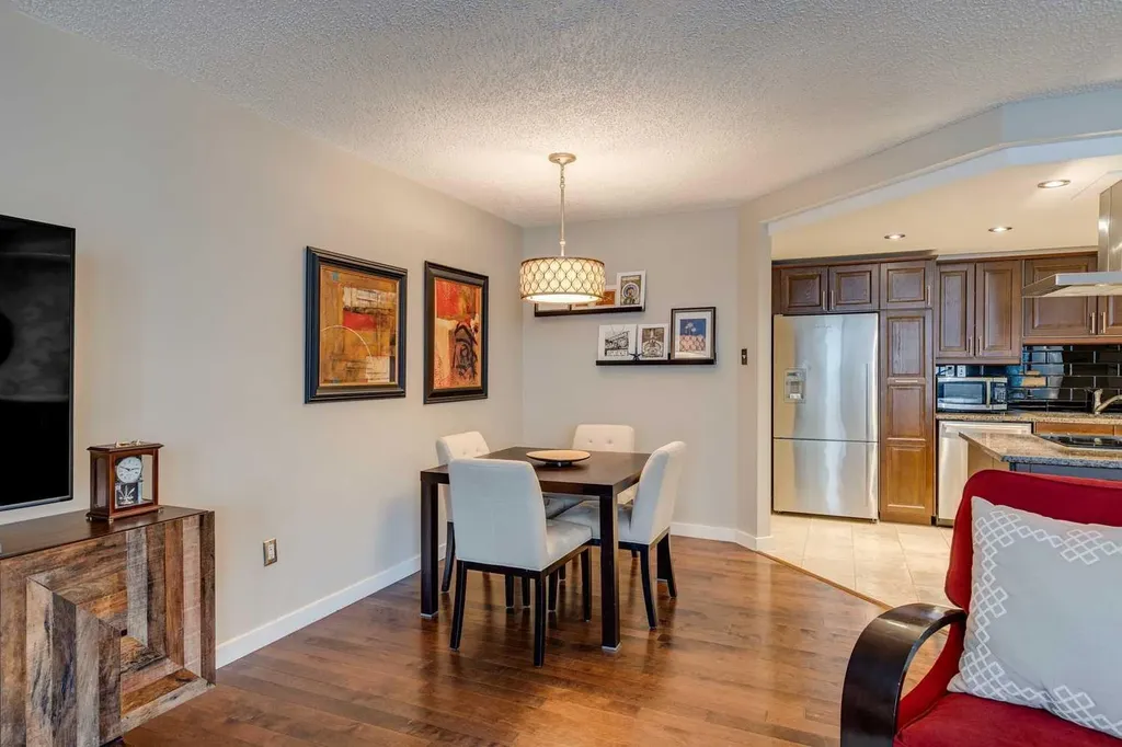 133 25 Avenue SW Calgary AB T2S 0K8