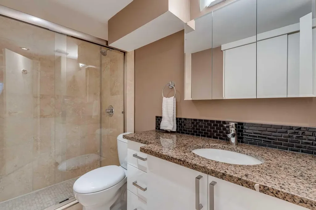 133 25 Avenue SW Calgary AB T2S 0K8