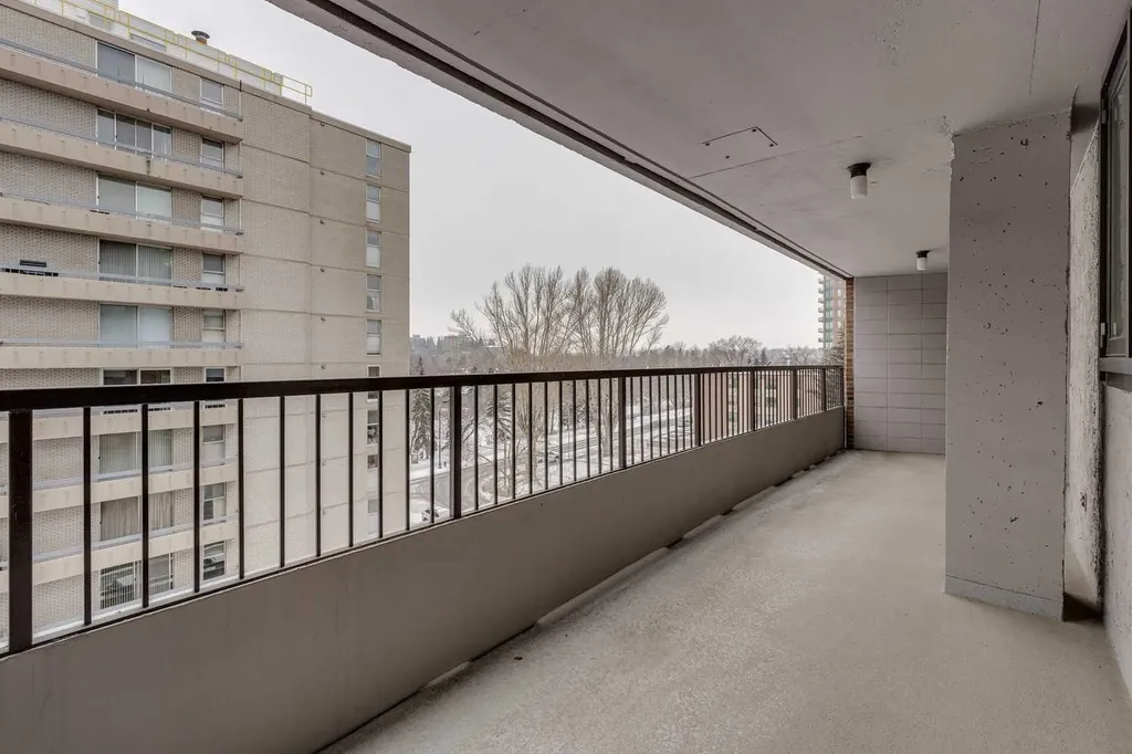 133 25 Avenue SW Calgary AB T2S 0K8