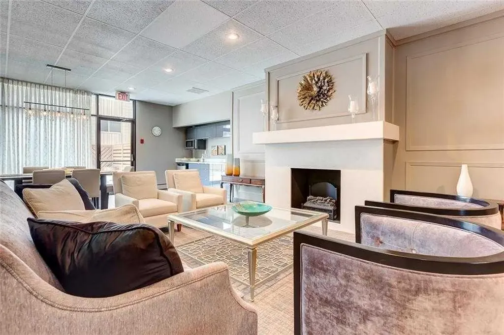 133 25 Avenue SW Calgary AB T2S 0K8