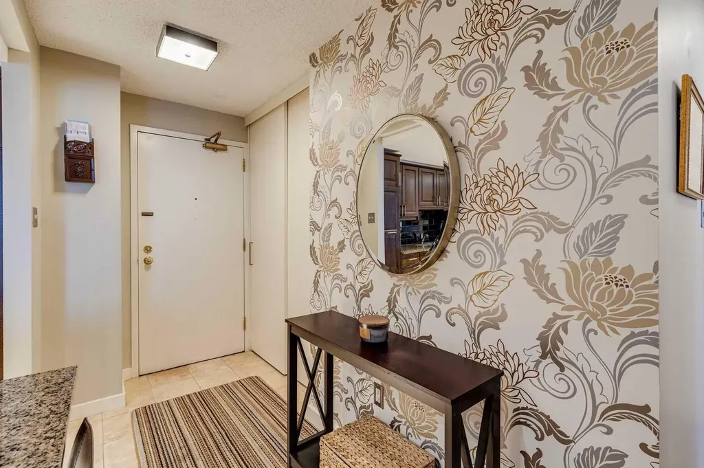 133 25 Avenue SW Calgary AB T2S 0K8