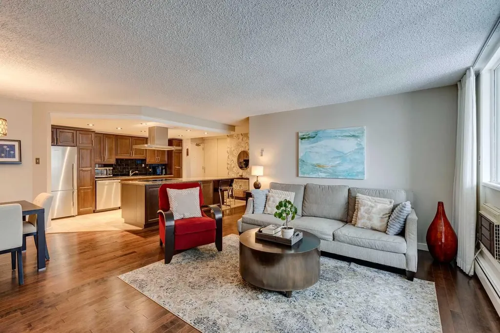 133 25 Avenue SW Calgary AB T2S 0K8
