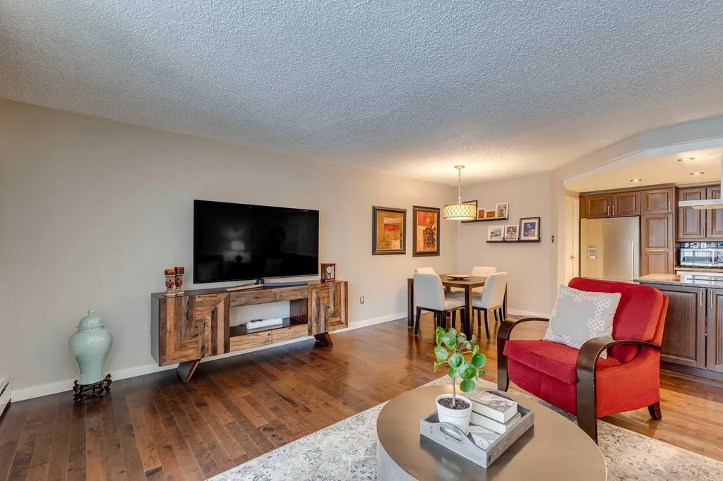 133 25 Avenue SW Calgary AB T2S 0K8