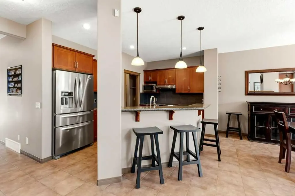 23 Aspen Stone Crescent SW Calgary AB T3H 5Y8