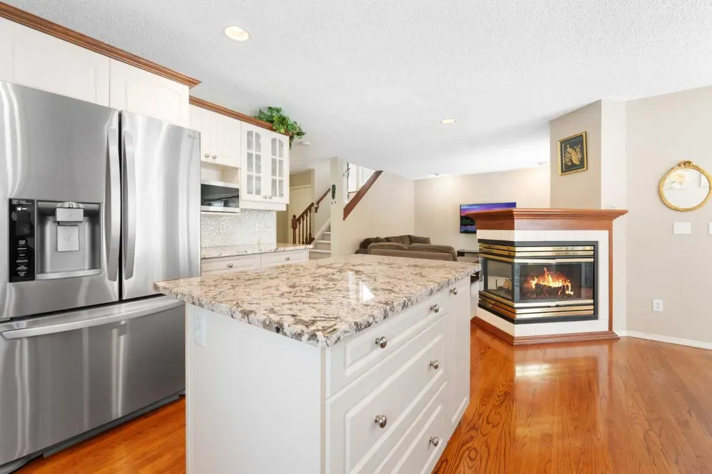 69 Hampstead Gardens NW Calgary AB T3A 5Y5