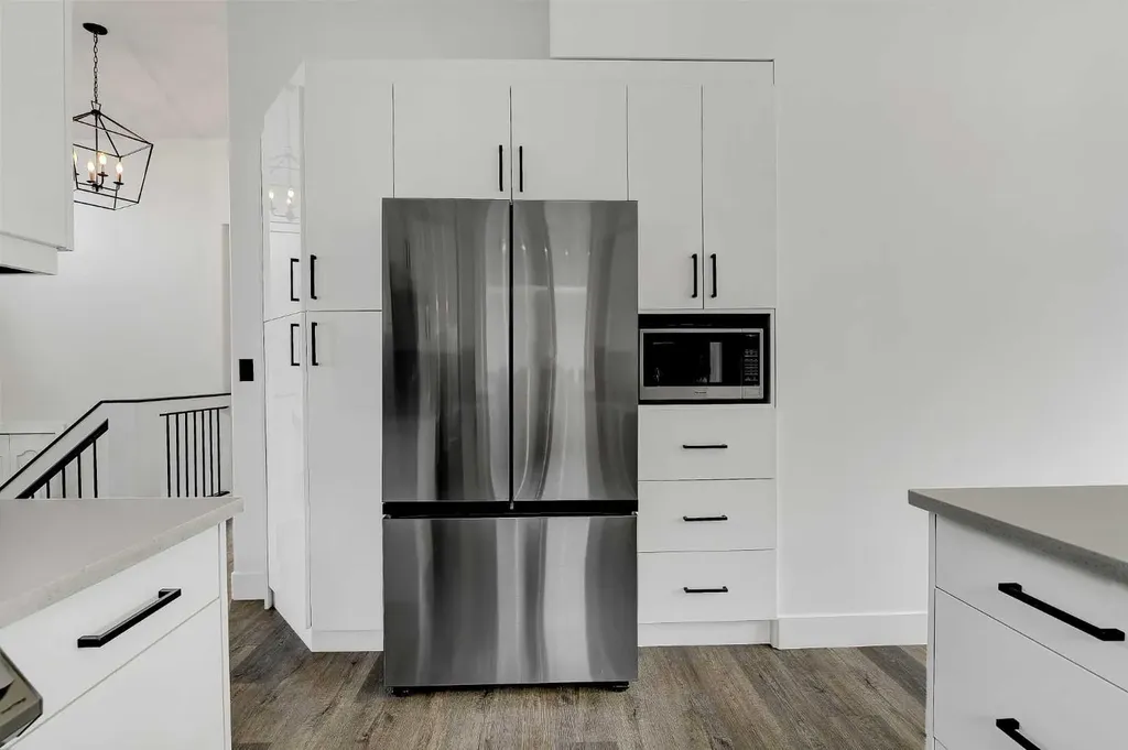 6329 87 Street Grande Prairie AB T8W0A6