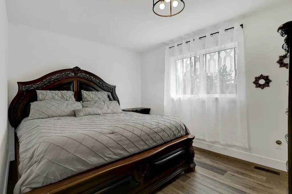 6329 87 Street Grande Prairie AB T8W0A6