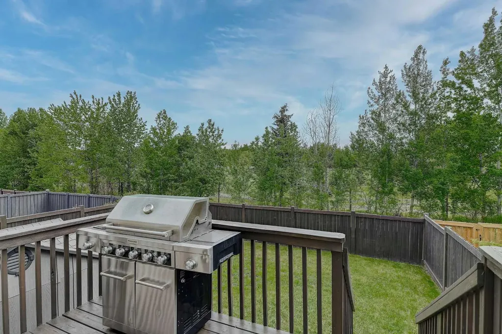 6329 87 Street Grande Prairie AB T8W0A6