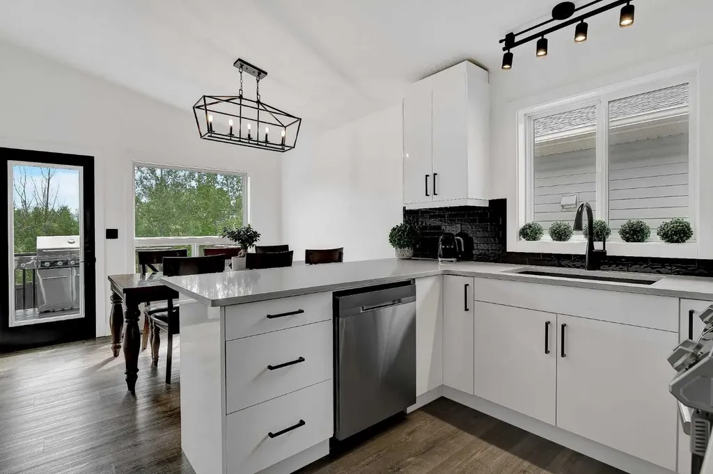 6329 87 Street Grande Prairie AB T8W0A6