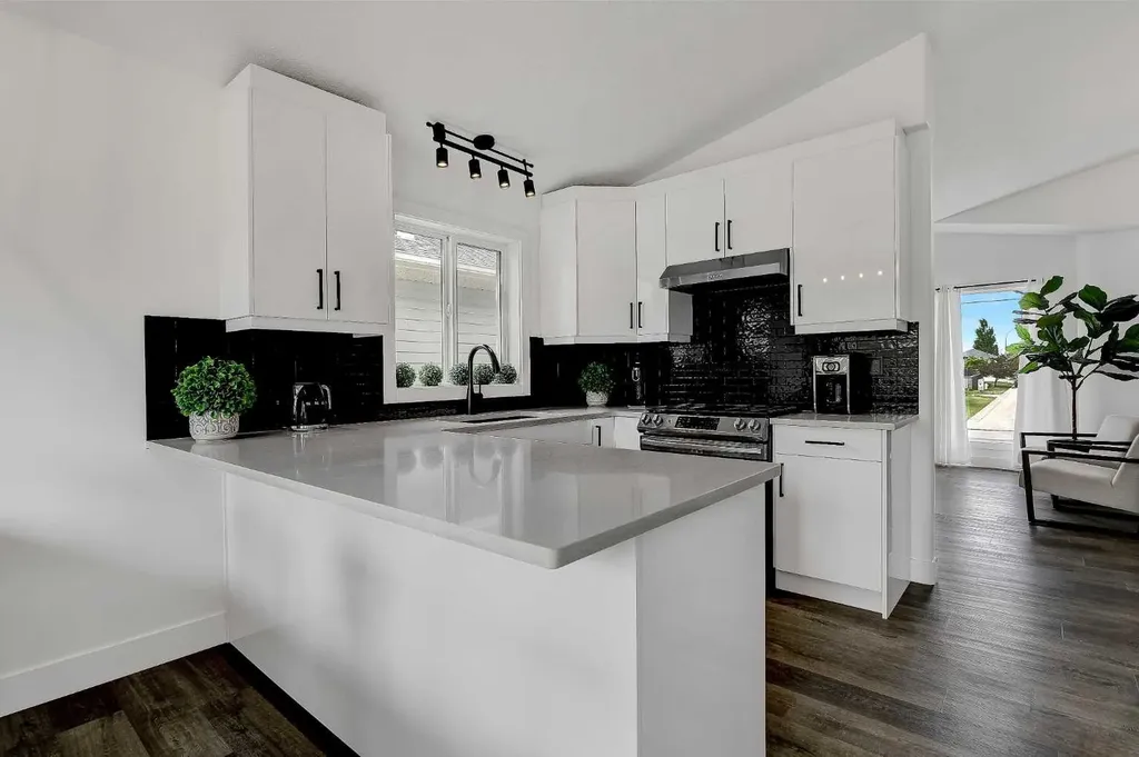 6329 87 Street Grande Prairie AB T8W0A6