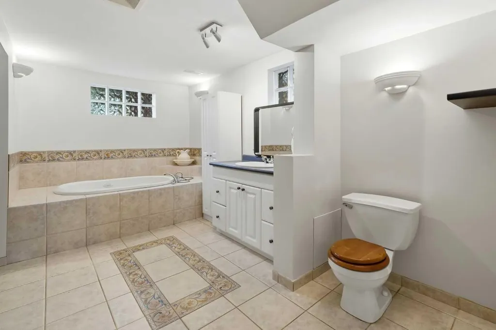 803 Millar Road NE Calgary AB T2E 5Z6