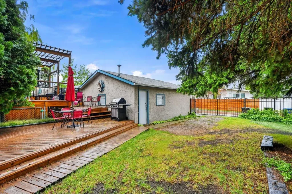 803 Millar Road NE Calgary AB T2E 5Z6