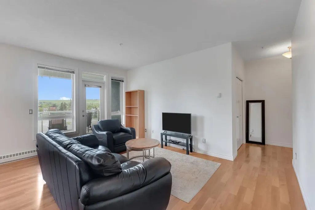 3111 34 Avenue NW Calgary AB T2L 0Y2