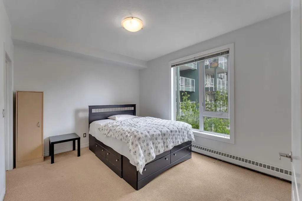 3111 34 Avenue NW Calgary AB T2L 0Y2