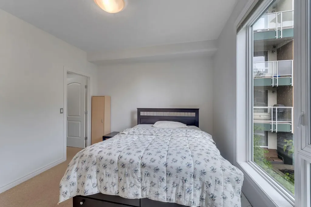3111 34 Avenue NW Calgary AB T2L 0Y2