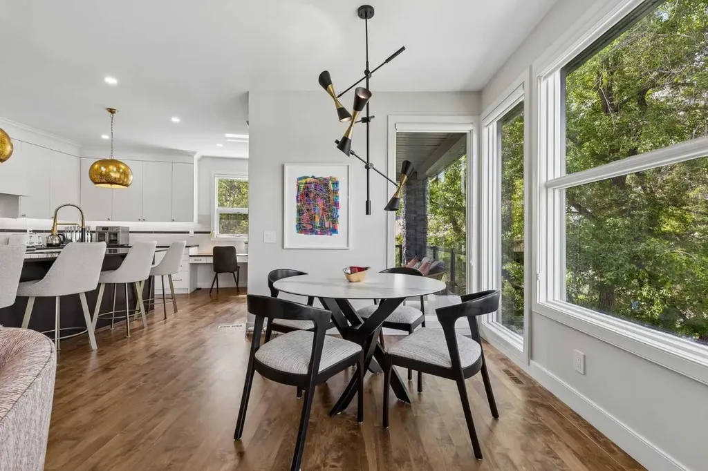 2641 21 Street SW Calgary AB T2T 5A9