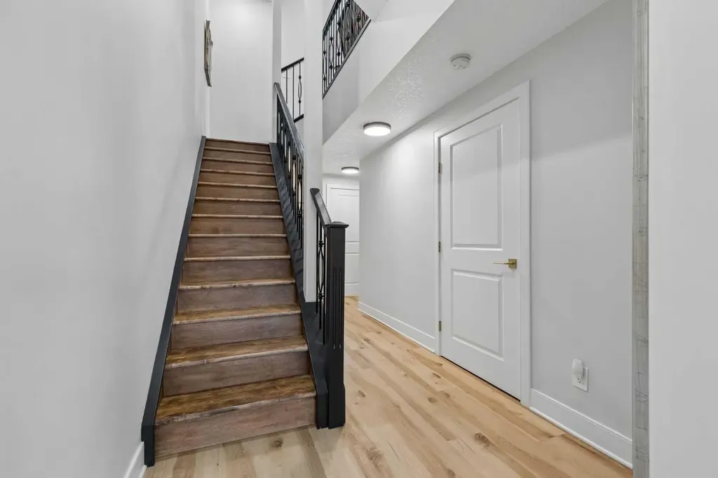 2641 21 Street SW Calgary AB T2T 5A9