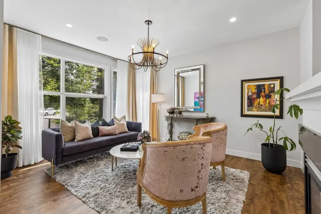 2641 21 Street SW Calgary AB T2T 5A9