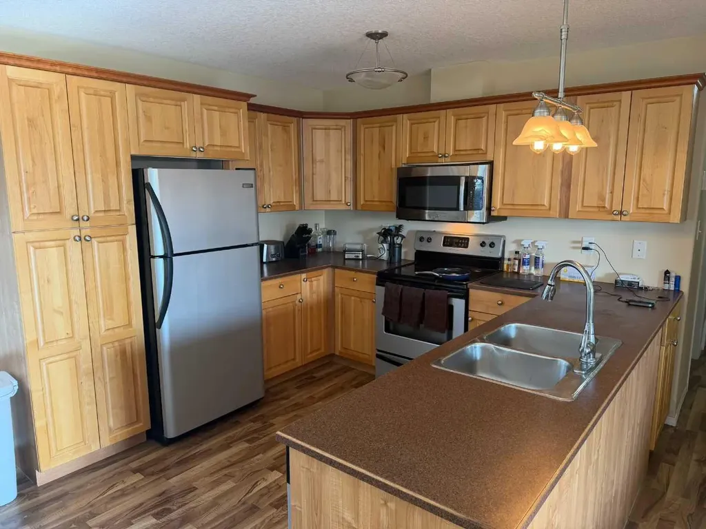 5305 45 Street Grimshaw AB T0H 1W0