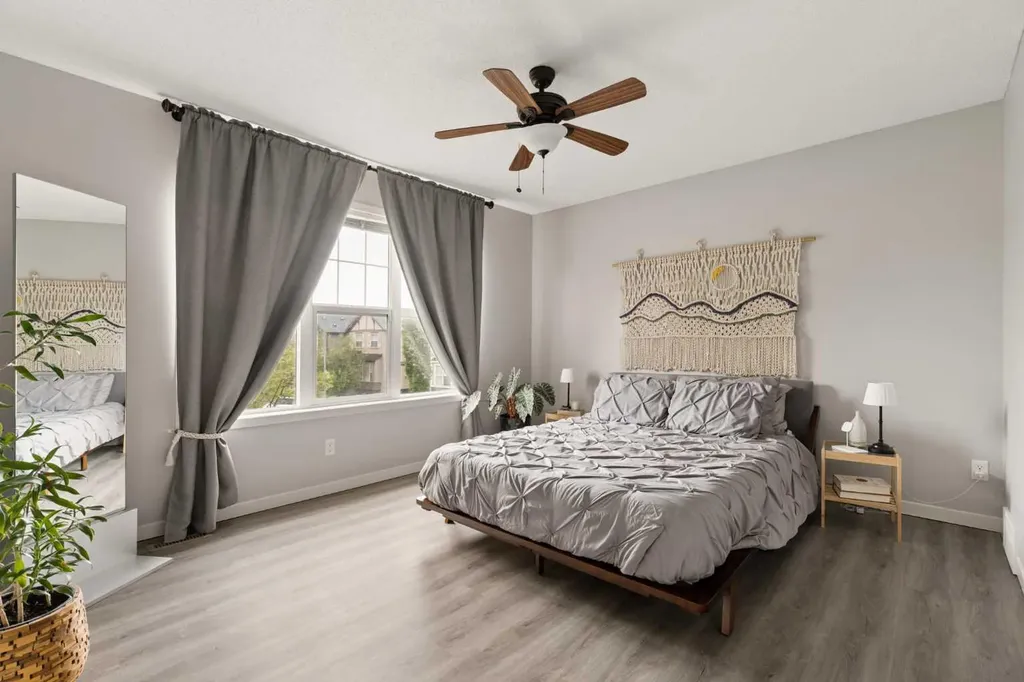 74 Autumn Crescent SE Calgary AB T3M 0P5