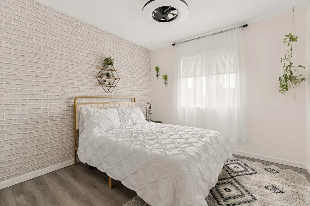 74 Autumn Crescent SE Calgary AB T3M 0P5