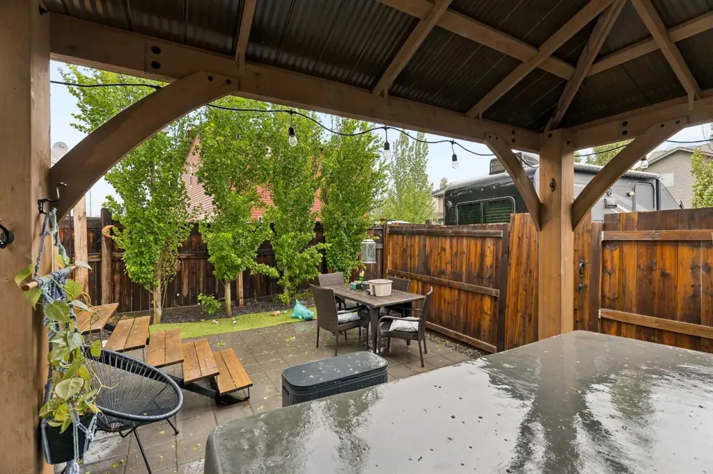 74 Autumn Crescent SE Calgary AB T3M 0P5