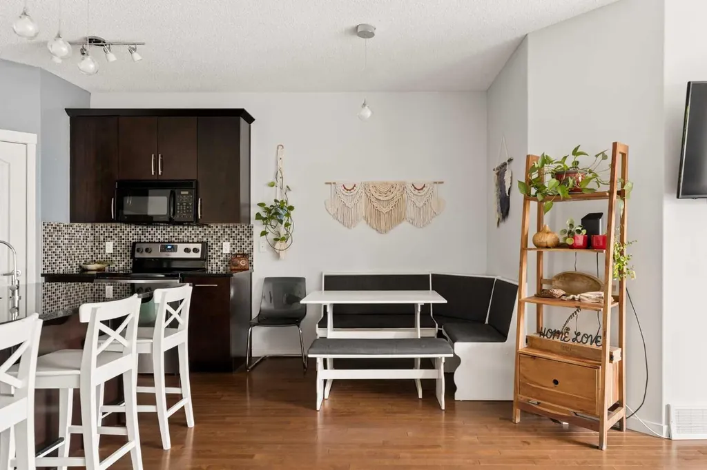 74 Autumn Crescent SE Calgary AB T3M 0P5