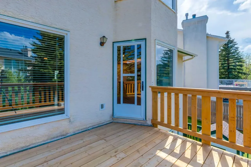 183 Edgevalley Circle NW Calgary AB T3A 4X8