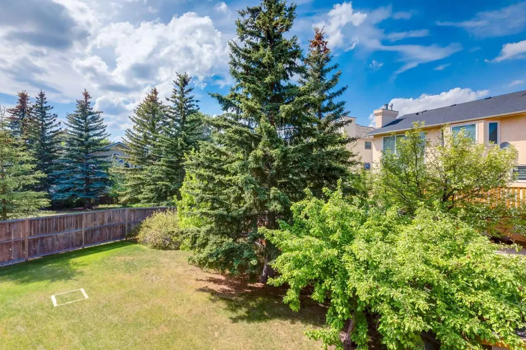 183 Edgevalley Circle NW Calgary AB T3A 4X8