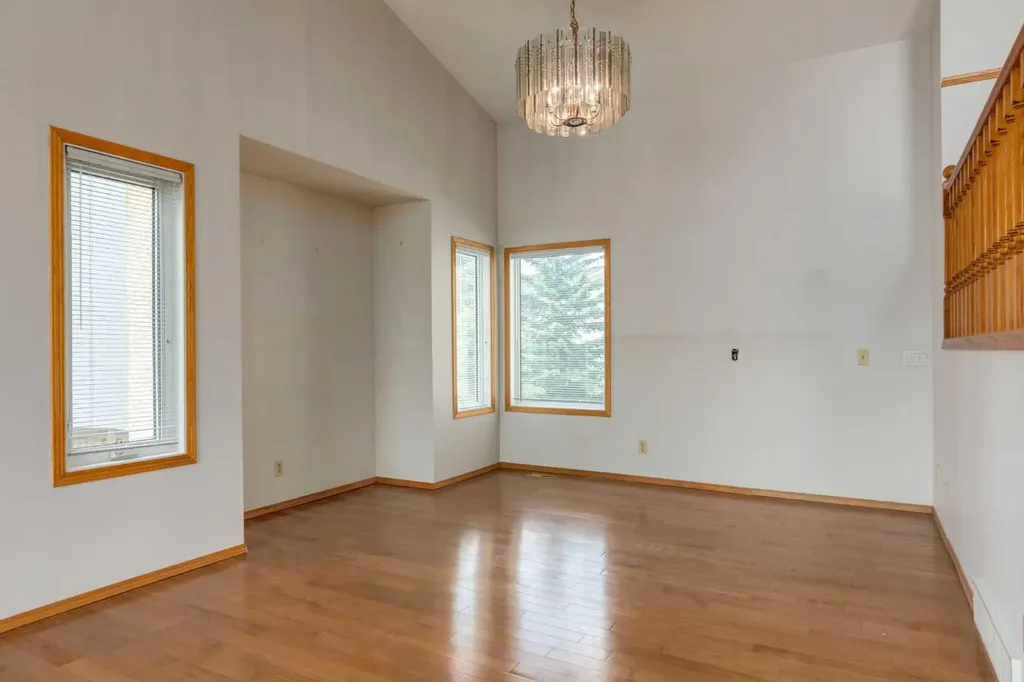 183 Edgevalley Circle NW Calgary AB T3A 4X8