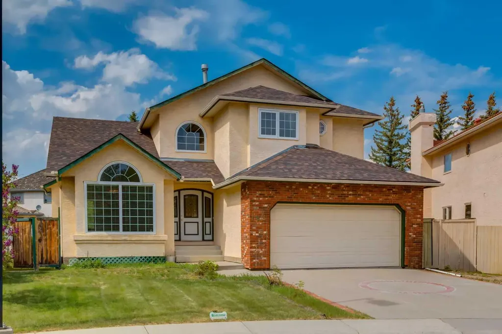183 Edgevalley Circle NW Calgary AB T3A 4X8