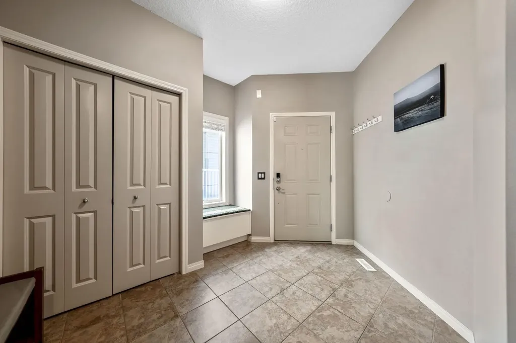 106 West Pointe Court Cochrane AB T4C 0B9