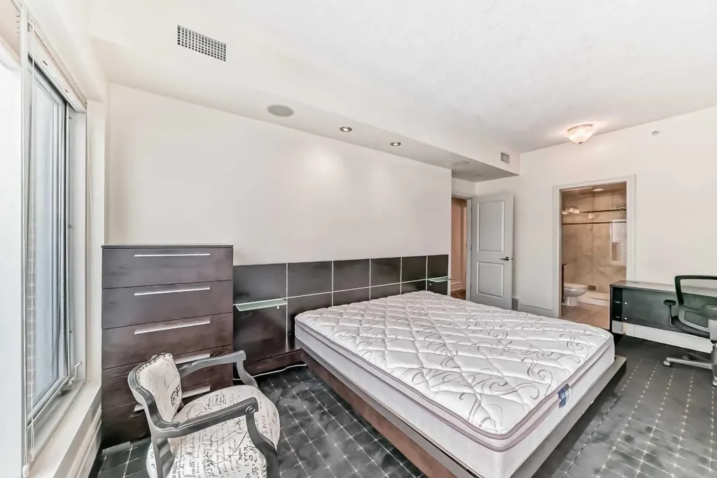 920 5 Avenue SW Calgary AB T2P 0X2