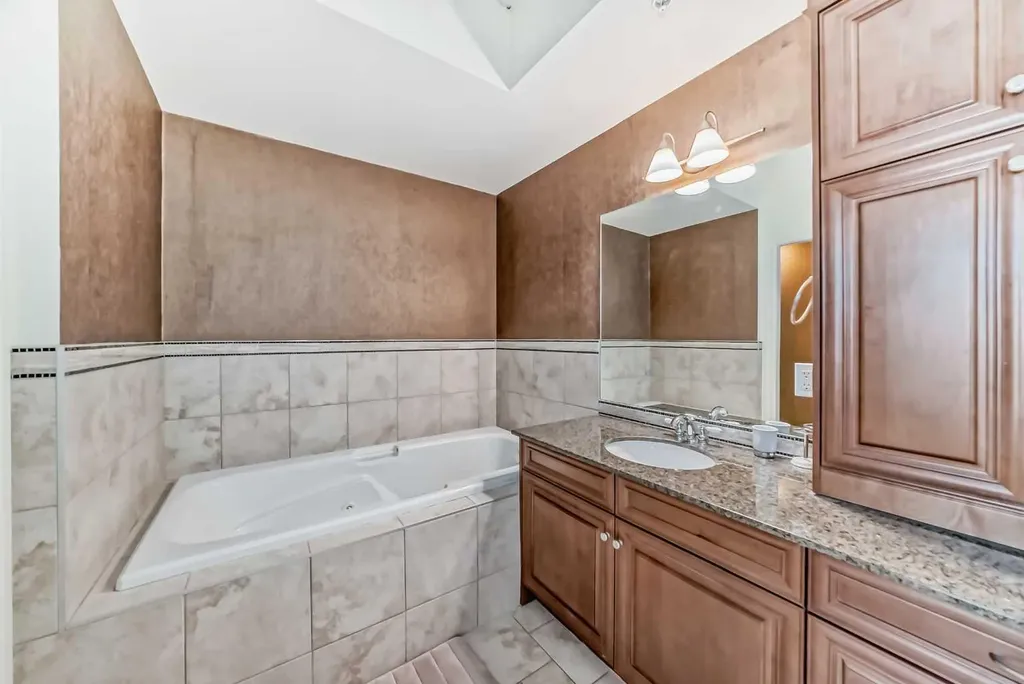 920 5 Avenue SW Calgary AB T2P 0X2
