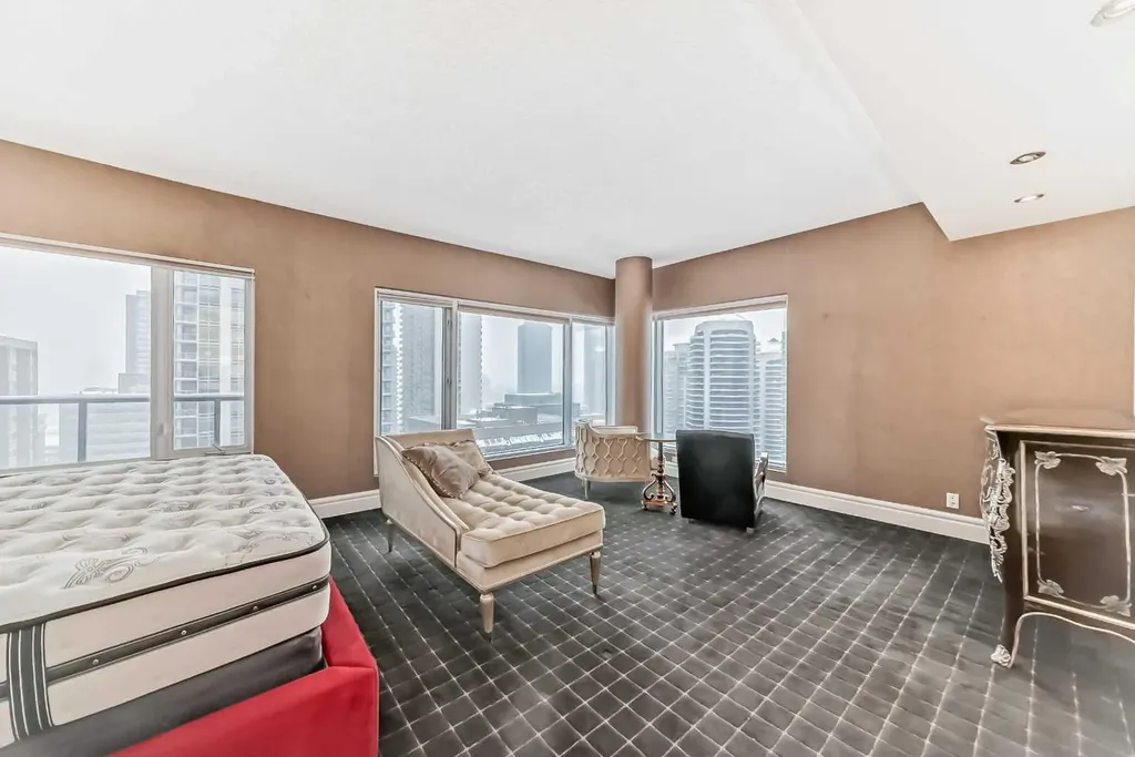 920 5 Avenue SW Calgary AB T2P 0X2