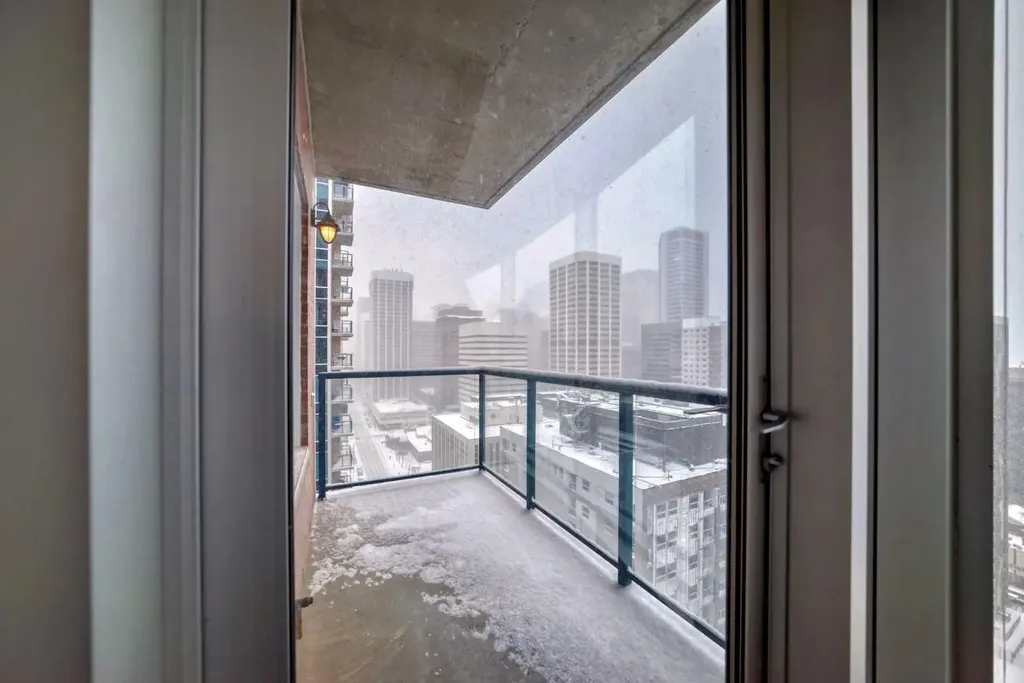 920 5 Avenue SW Calgary AB T2P 0X2