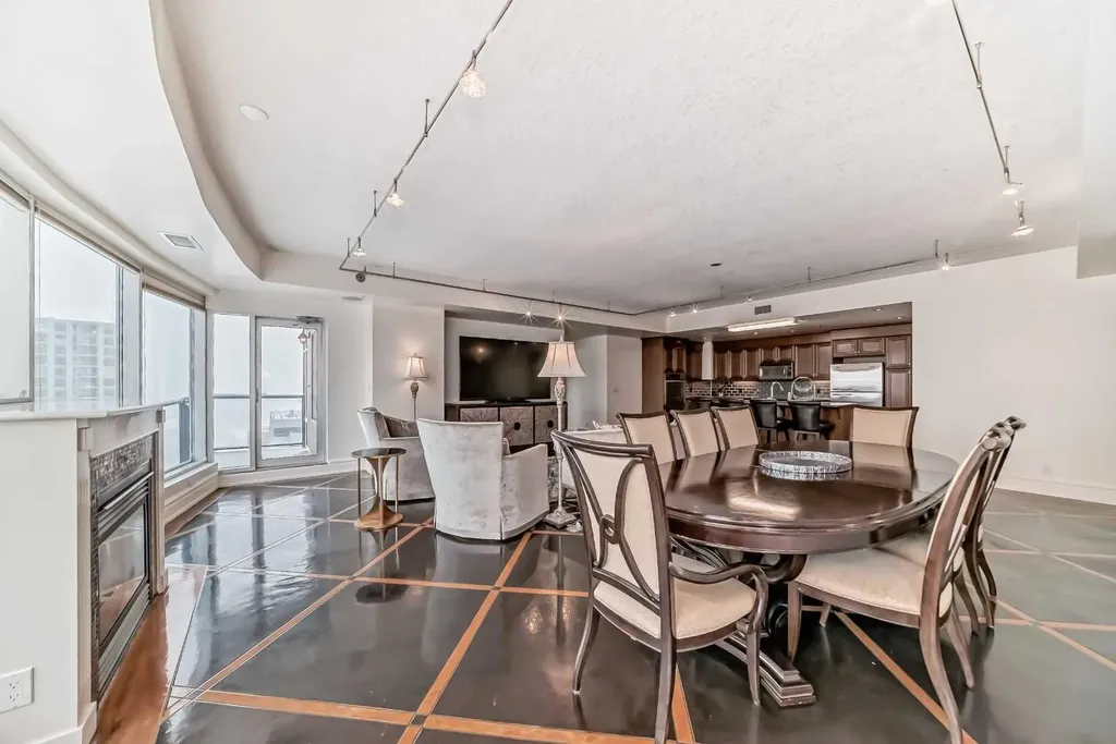 920 5 Avenue SW Calgary AB T2P 0X2