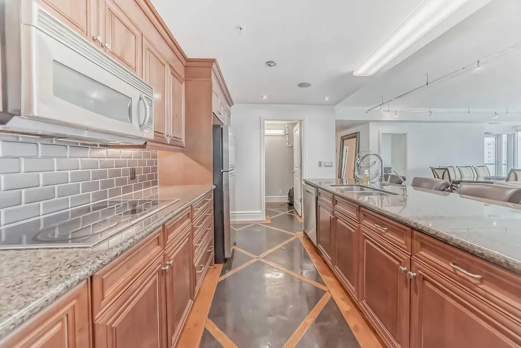 920 5 Avenue SW Calgary AB T2P 0X2