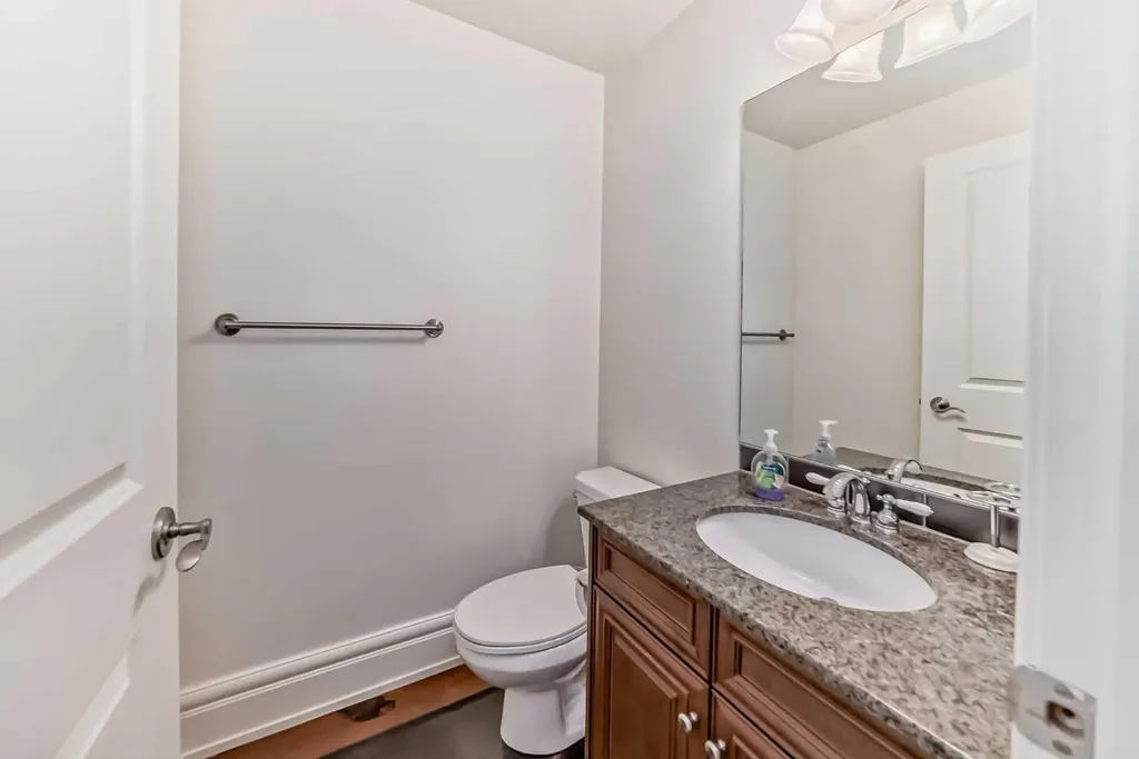 920 5 Avenue SW Calgary AB T2P 0X2