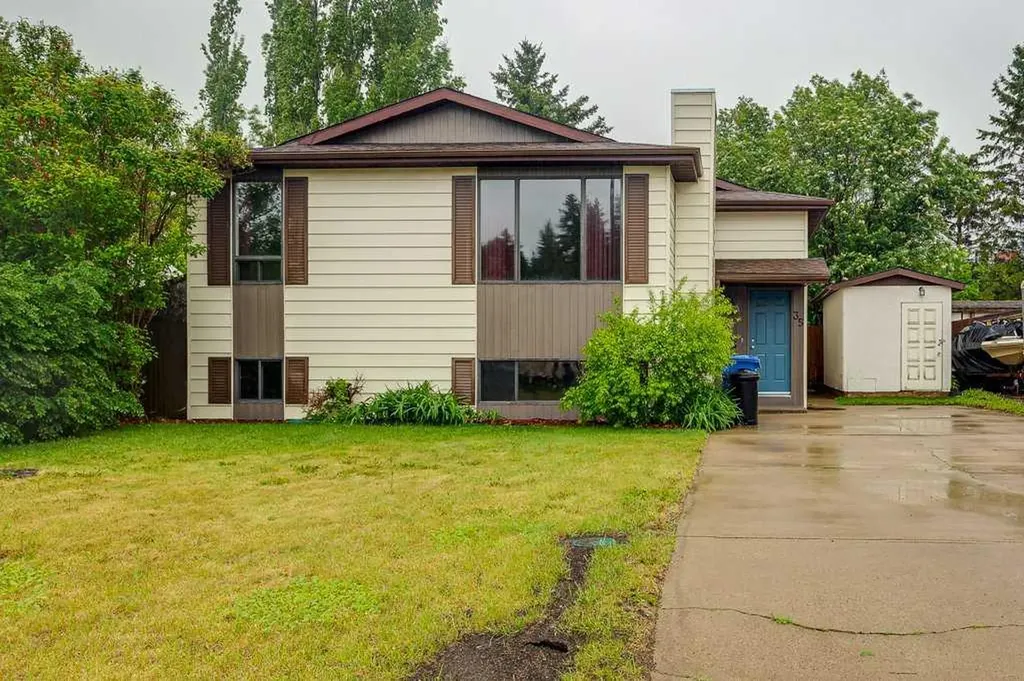 35 Gish Street Red Deer AB T4P 2N7