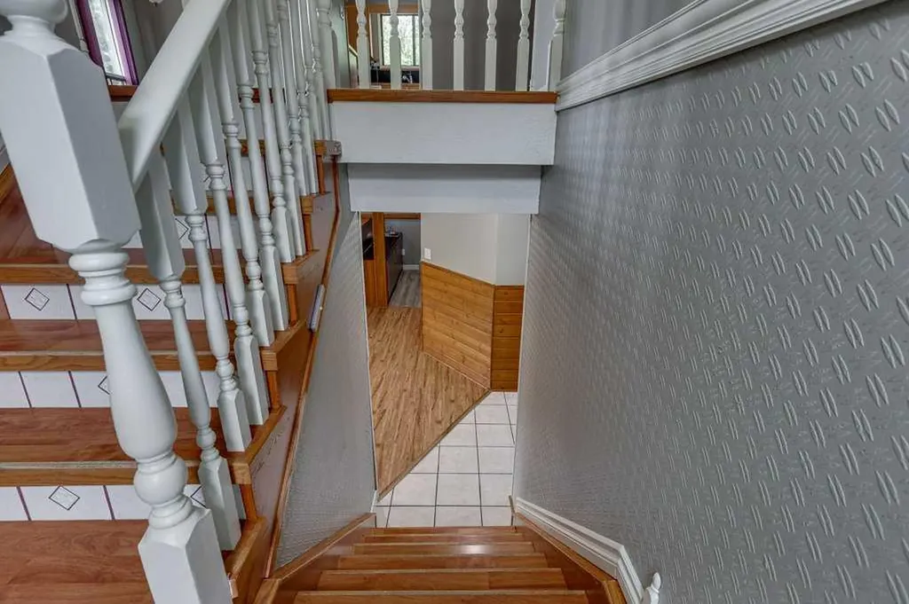 35 Gish Street Red Deer AB T4P 2N7