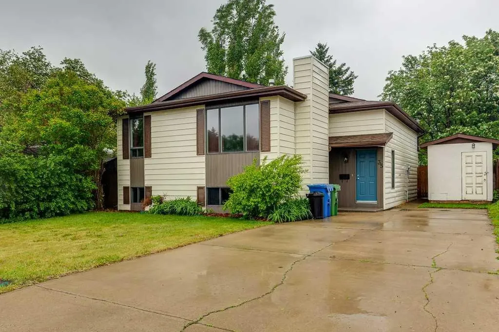 35 Gish Street Red Deer AB T4P 2N7