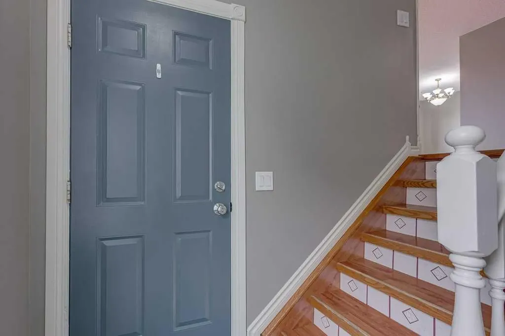 35 Gish Street Red Deer AB T4P 2N7
