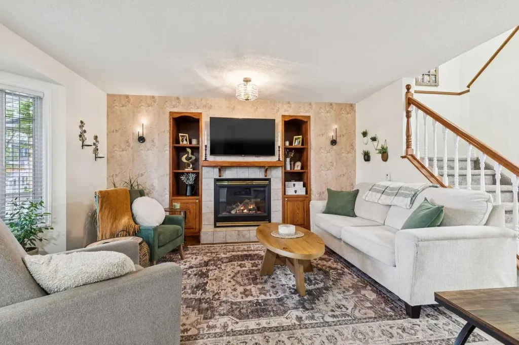243 Banister Drive Okotoks AB T1S 1P7