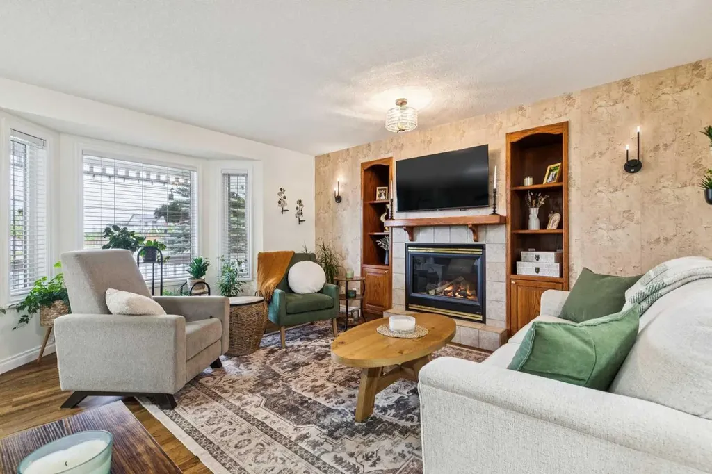 243 Banister Drive Okotoks AB T1S 1P7