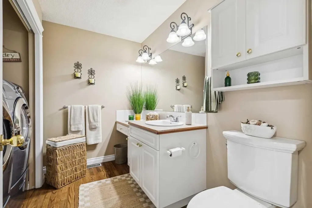 243 Banister Drive Okotoks AB T1S 1P7